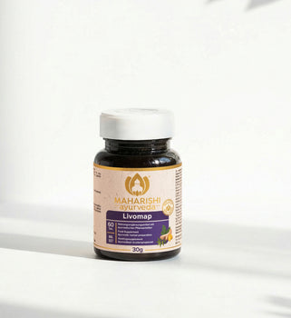 Ayurvedisches Produkt in hochwertiger Produktaufnahme
